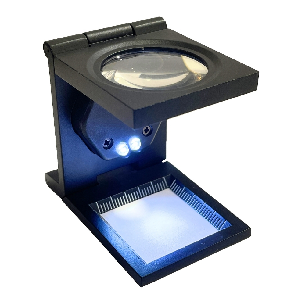 Vera Sanat Işıklı Hassas Dereceli Katlanır El Büyüteci