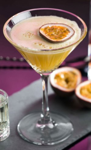 Paşabahçe 440328 Elysia Ayaklı Martini Bardak 6'lı