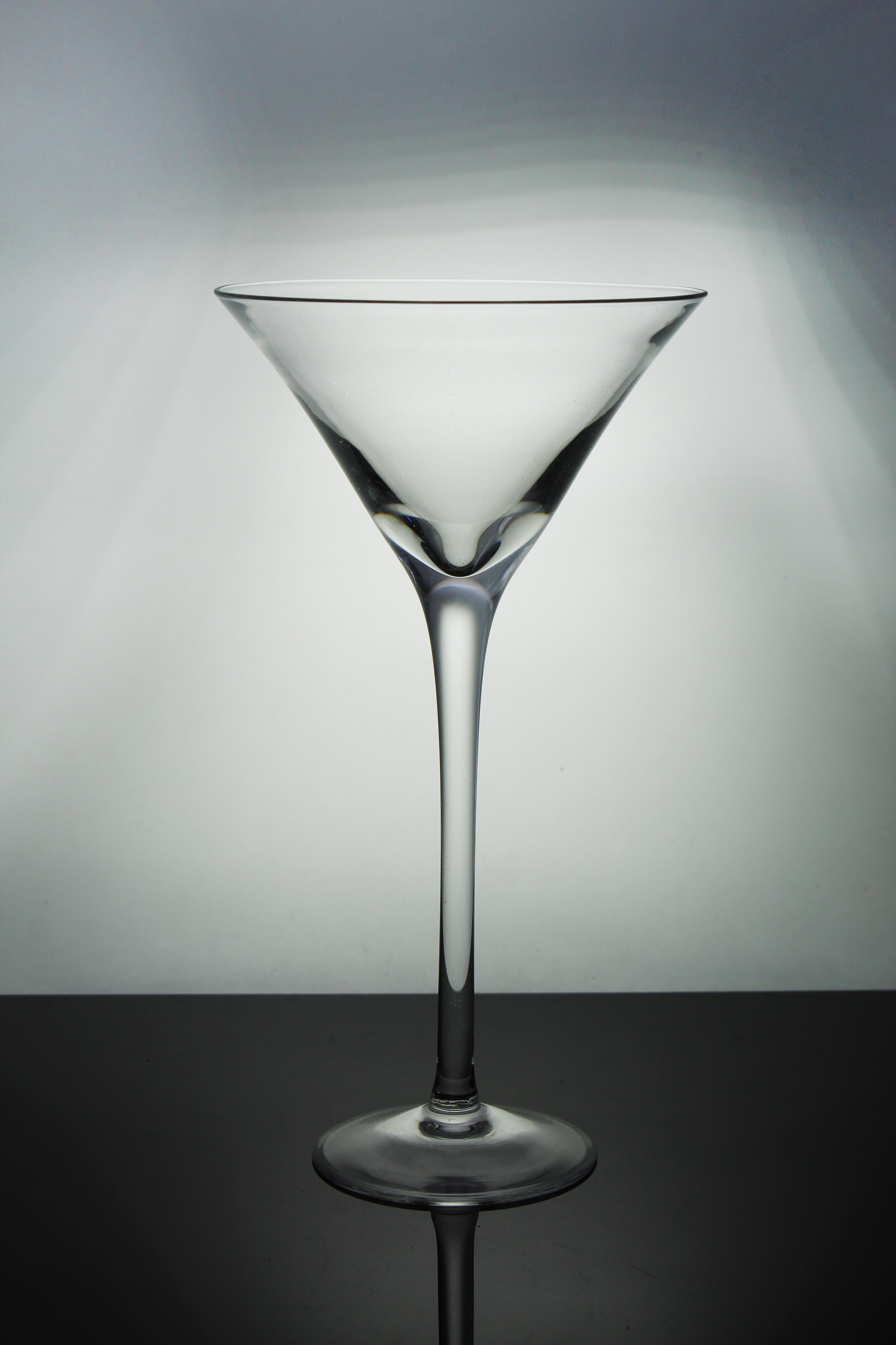 Paşabahçe Kristal El İmalatı Ayaklı Büyük Boy Martini Kadeh 1 Adet 642021 11186