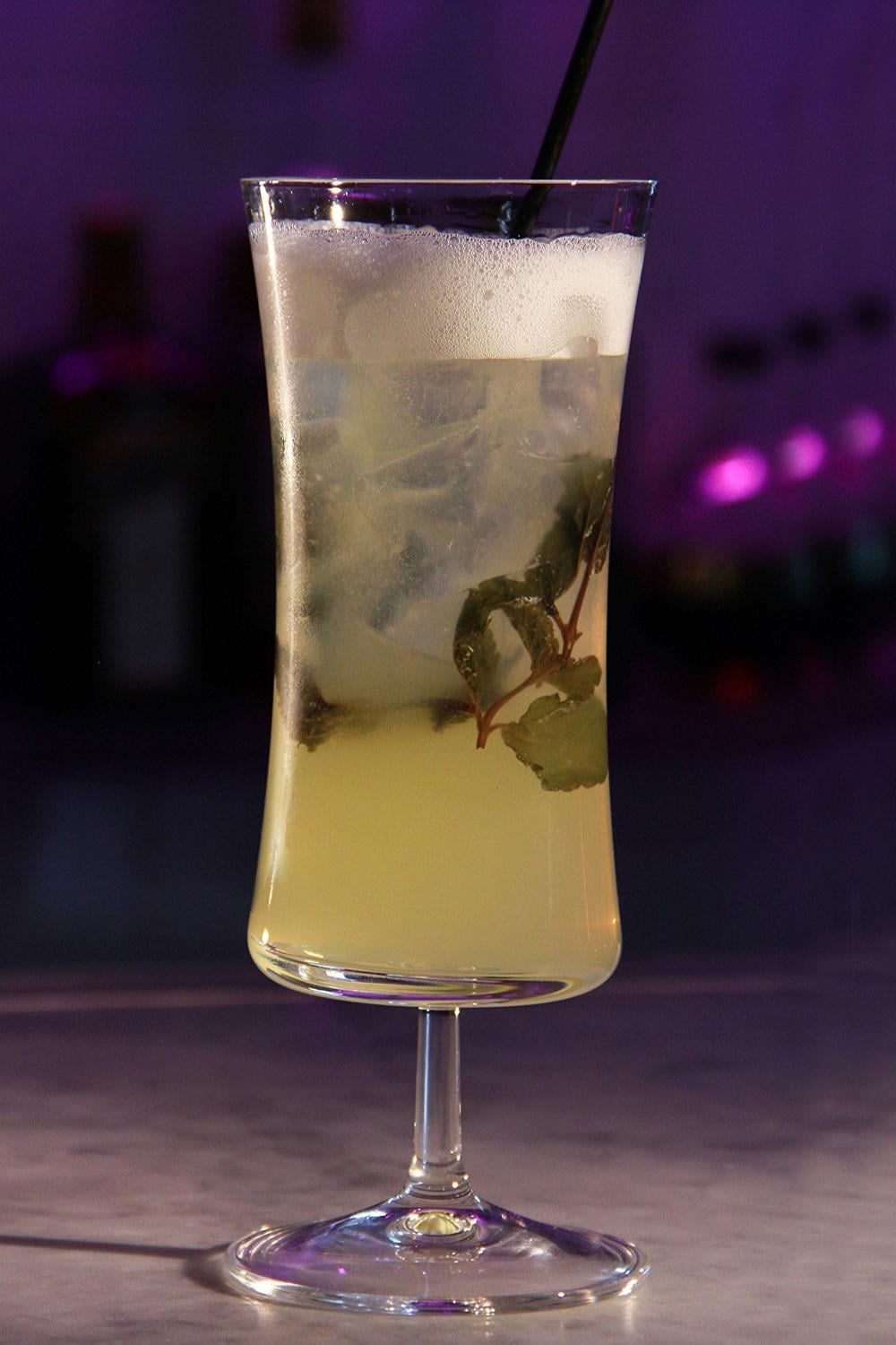 Paşabahçe Nudeglass Bar & Table Ayaklı Kokteyl Bardağı  67043