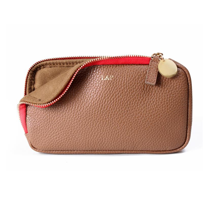 Deri Kılıf Aksesuar Detaylı Taba