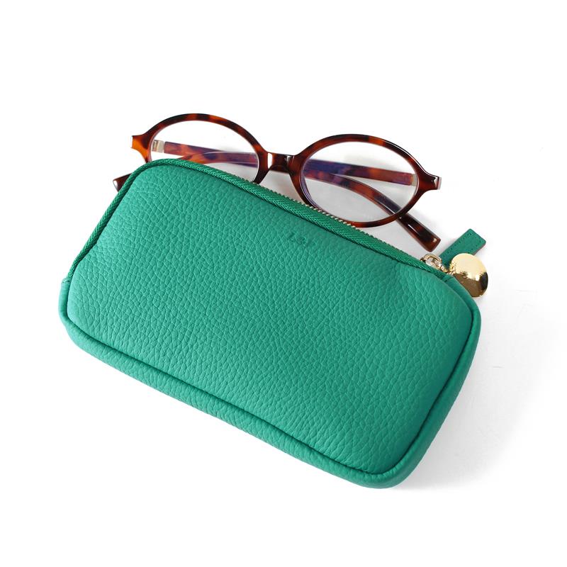 Deri Kılıf Aksesuar Detaylı Yeşil