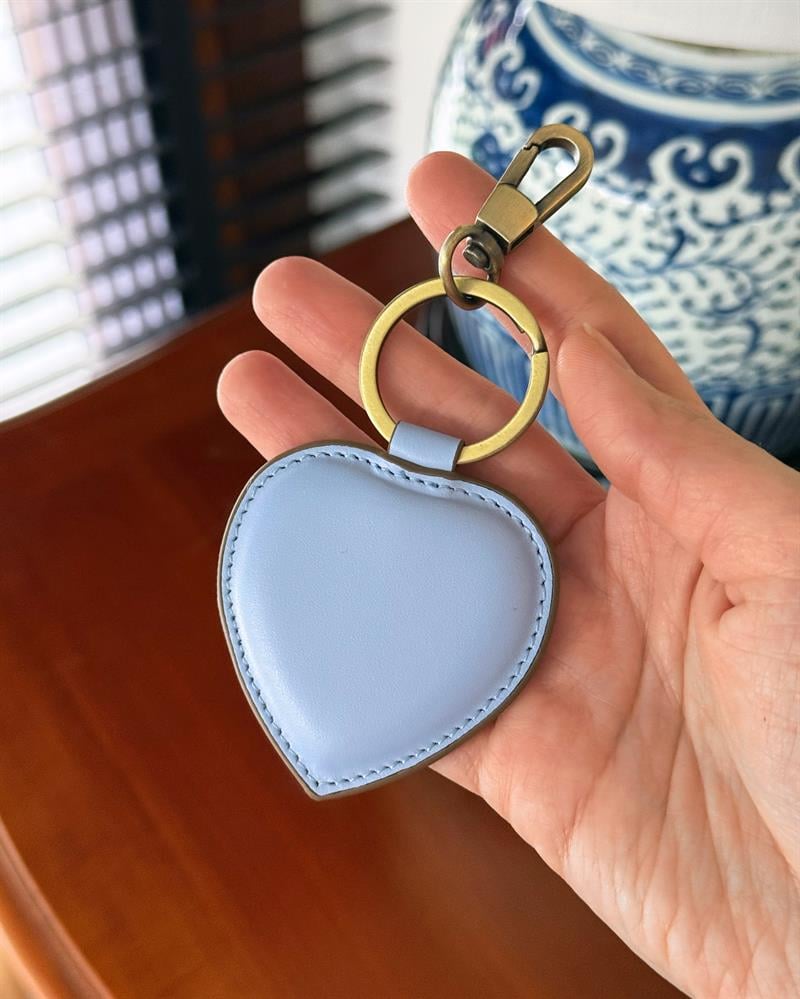 Düz Deri Kalp Anahtarlık Açık Mavi
