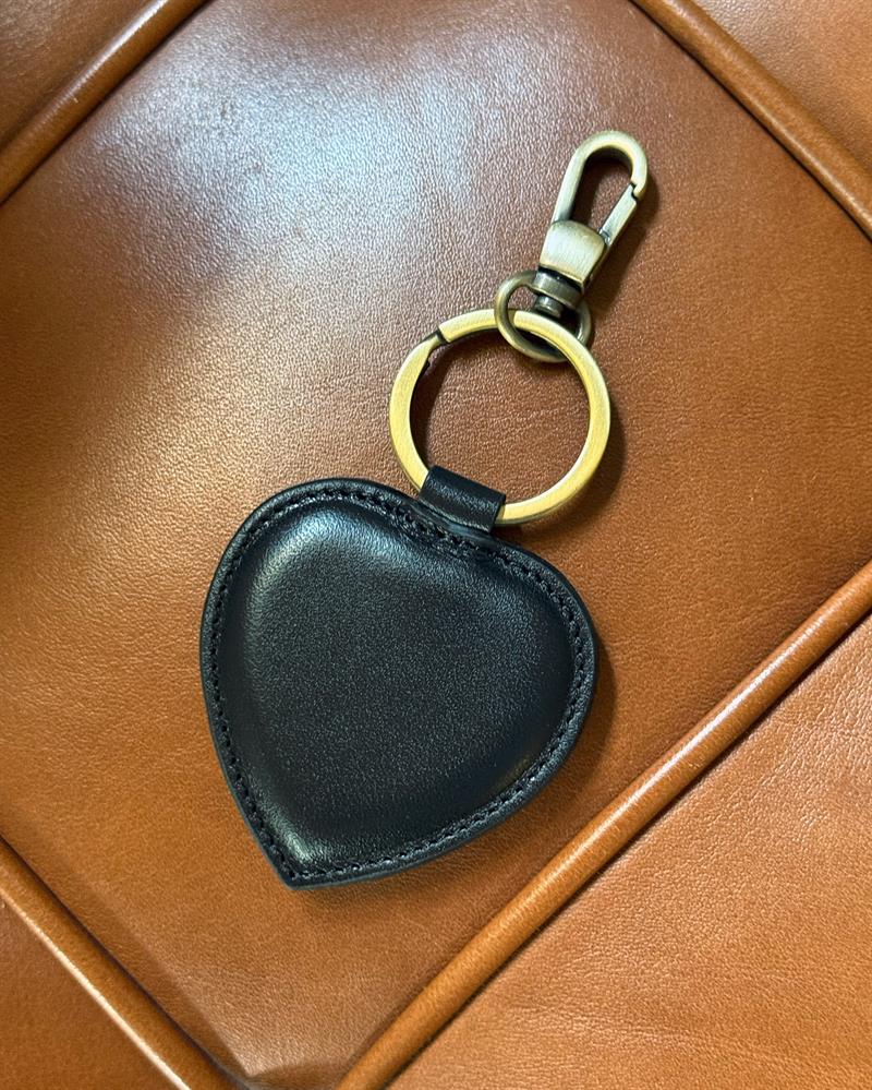 Düz Deri Kalp Anahtarlık Siyah