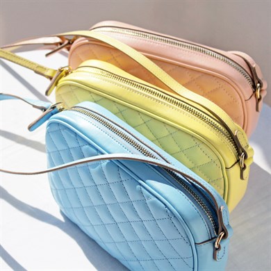 Kapitone Desenli Askılı Deri Çanta Açık Sarı