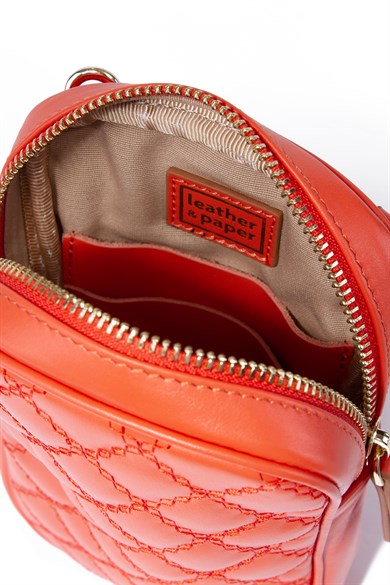 Kapitone Desenli Askılı Deri Telefon Çantası Turuncu