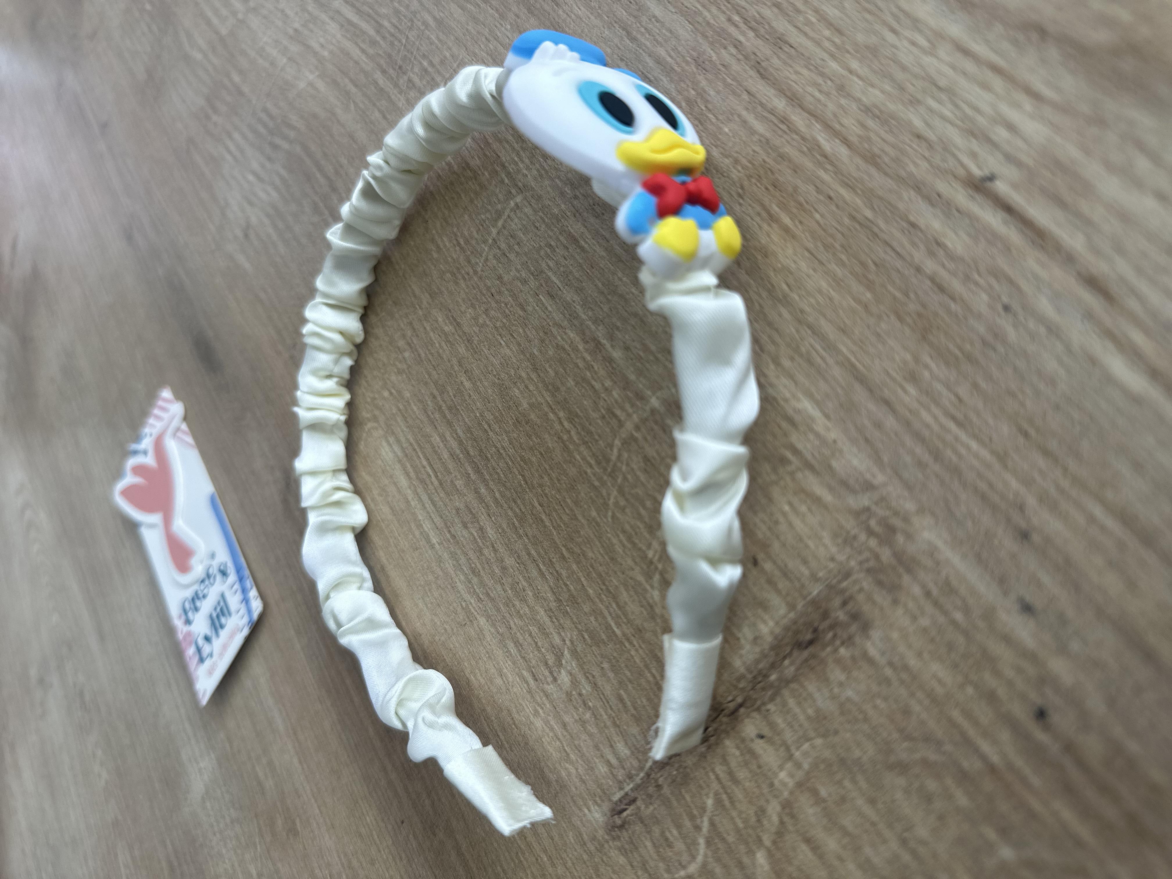 Beyaz Donald Dock Kız Çocuk Tacı