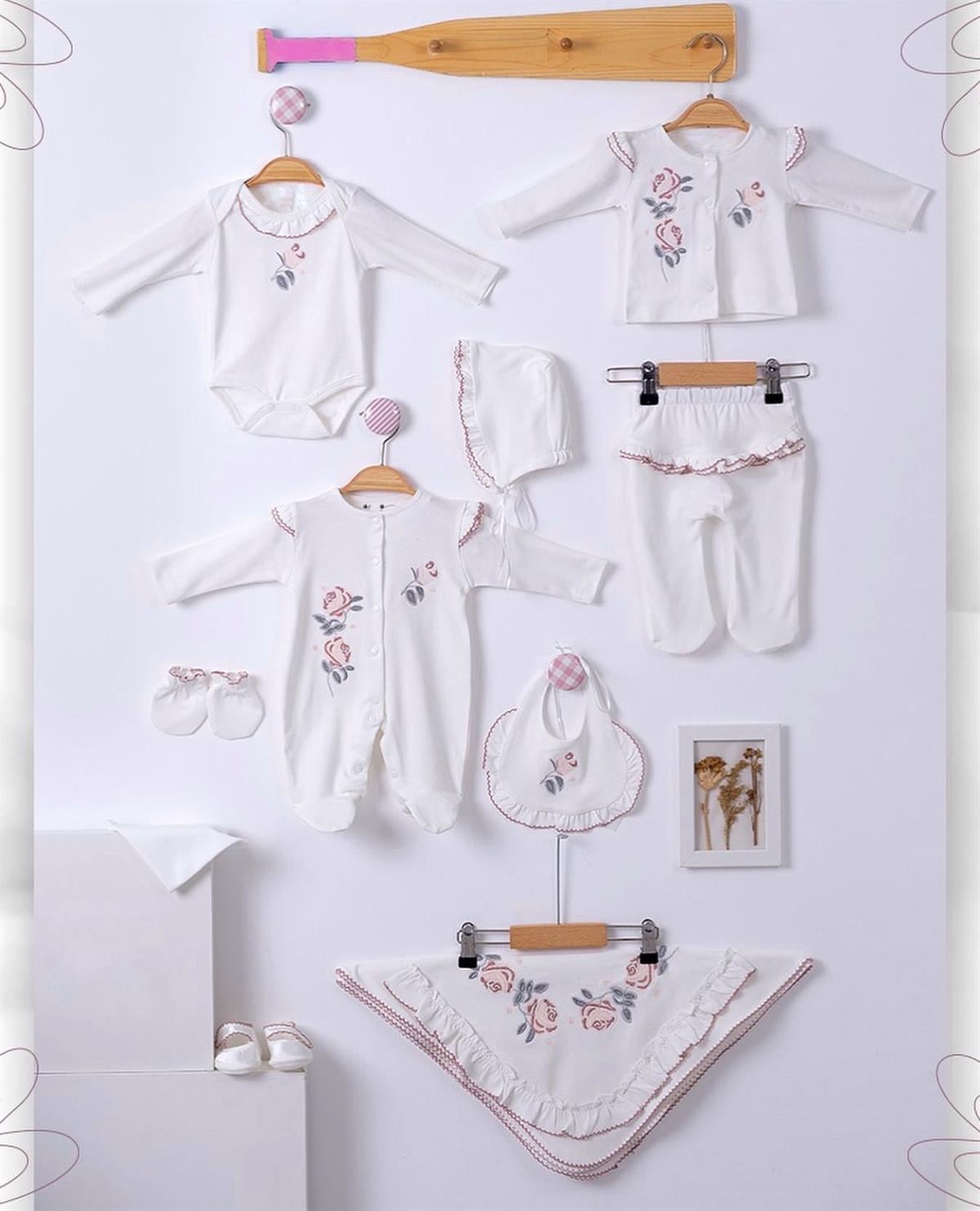 Gül Desenli Fırfır Detaylı 10 Parça Kız Bebek Hastane Çıkışı