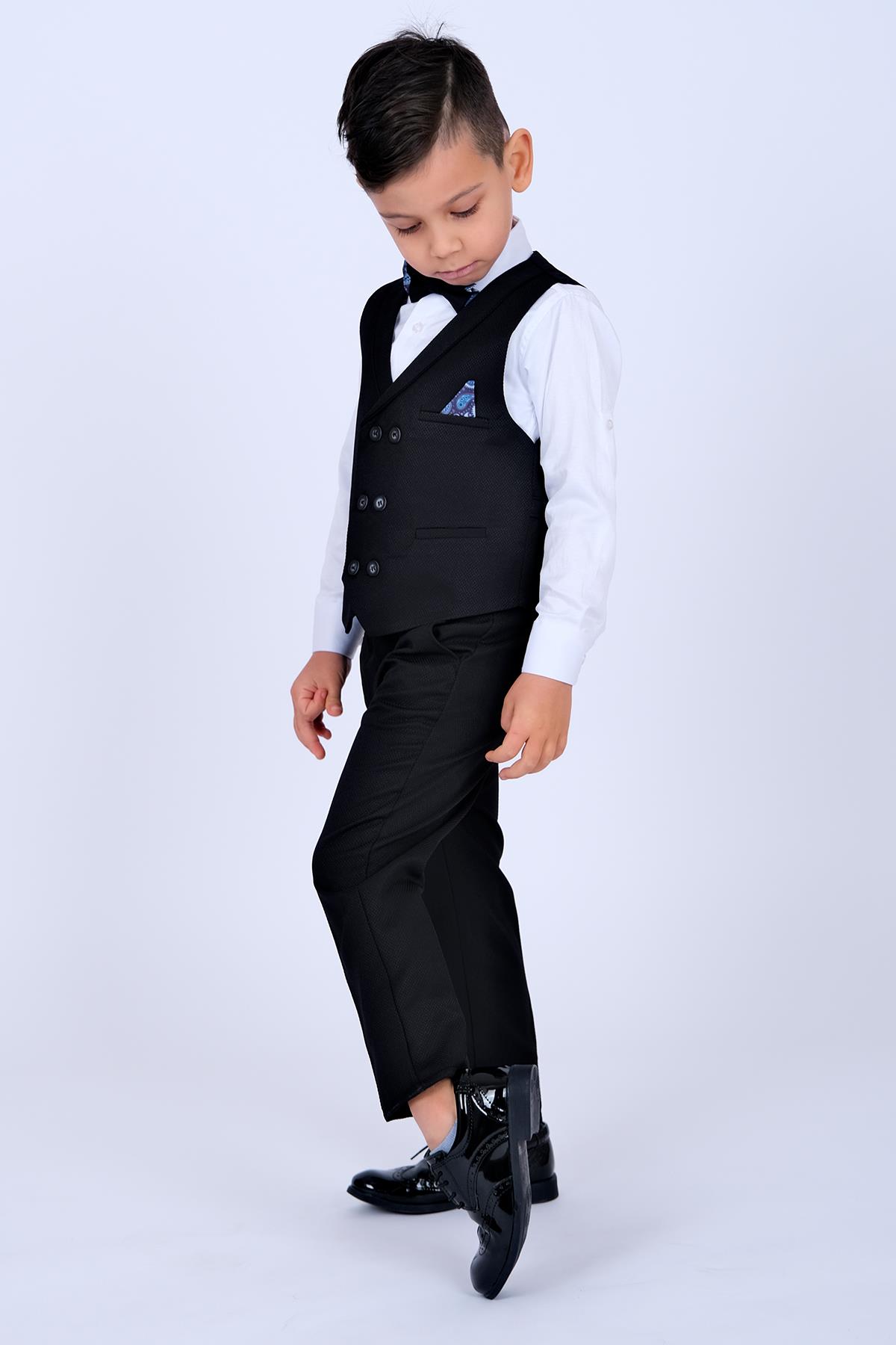 Siyah Mendil Detaylı Erkek Çocuk Smokin Takım