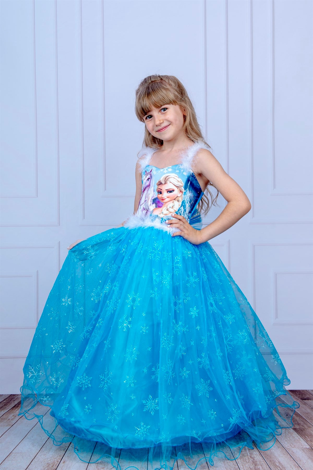 Uzun Elsa Kasnaklı Kız Çocuk Parti Elbisesi