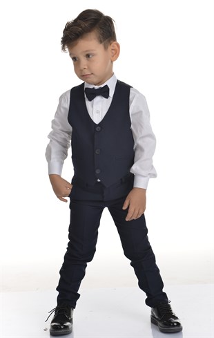 Lacivert Yelekli Papyonlu Erkek Çocuk Takım Elbise