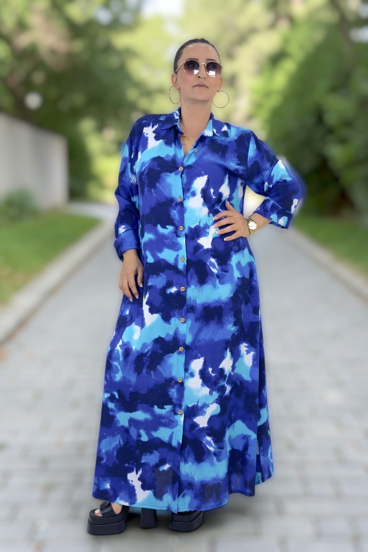 ÖNDEN BOYDAN DÜĞMELİ GÖMLEK YAKA EBRU DESENLİ ÇAN KESİM BÜYÜK BATTAL BEDEN DENİM VİSKON ELBİSE