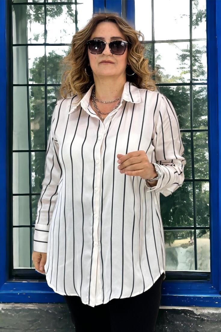 GENİŞ MANŞET KOL DİKİNE LACİVERT ÇİZGİLİ  BÜYÜK BEDEN SATEN GÖMLEK