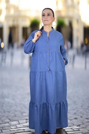 ÖNDEN YARIM PAT DÜĞMELİ CEPLİ KOL AĞZI LASTİKLİ BATTAL BÜYÜK BEDEN KLOŞ KOT ELBİSE