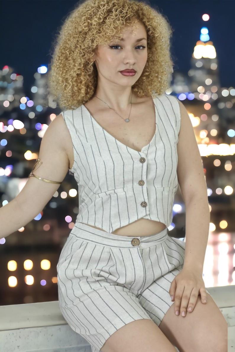 ÇİZGİLİ DESEN DÜĞME DETAY YELEK ELASTAN BEL ŞORT KETEN İKİLİ TAKIM