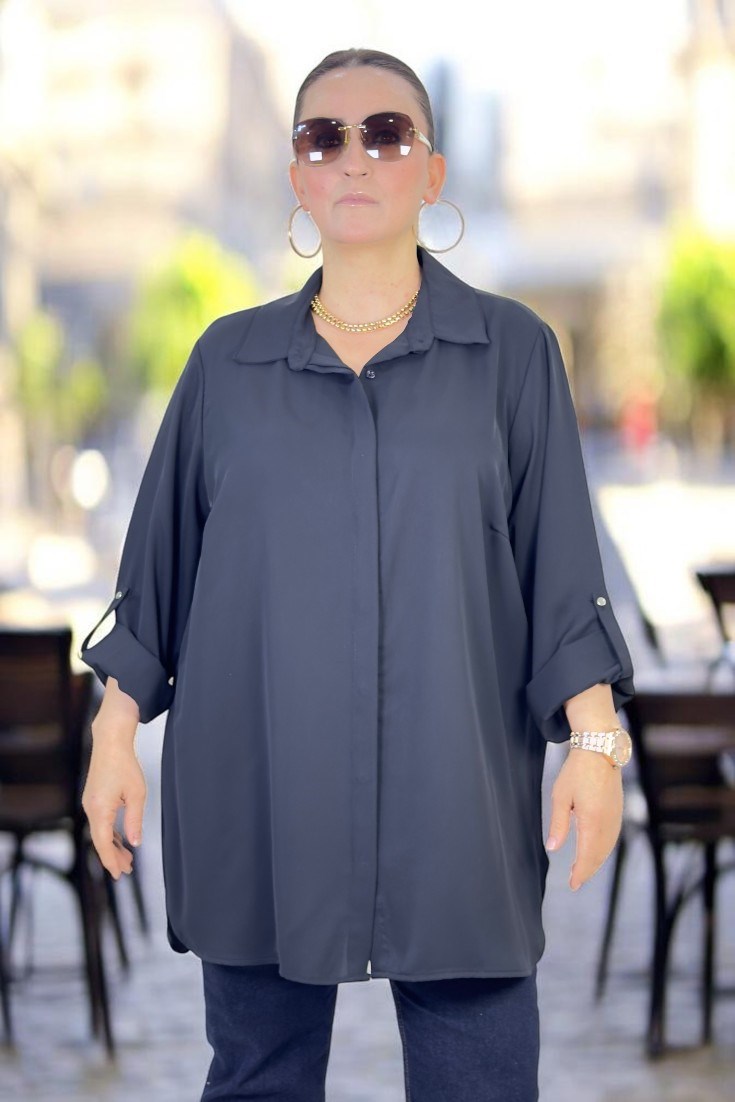 KATLANABİLİR KOL ÖNDEN GİZLİ DÜĞME ASİMETRİK ÖN ARKA KESİM BÜYÜK BEDEN JESSİCA KUMAŞ GÖMLEK KADIN