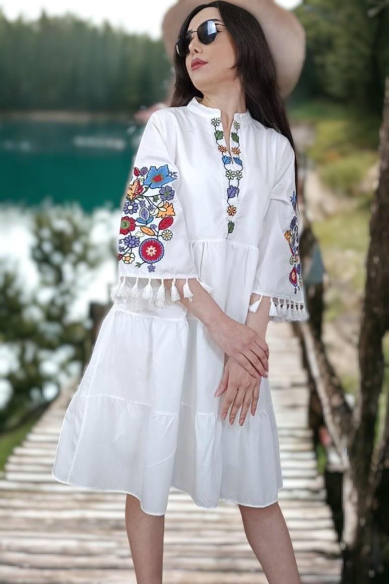 NAKIŞ ve KOL PÜSKÜL DETAY ARA BOY ELBİSE
