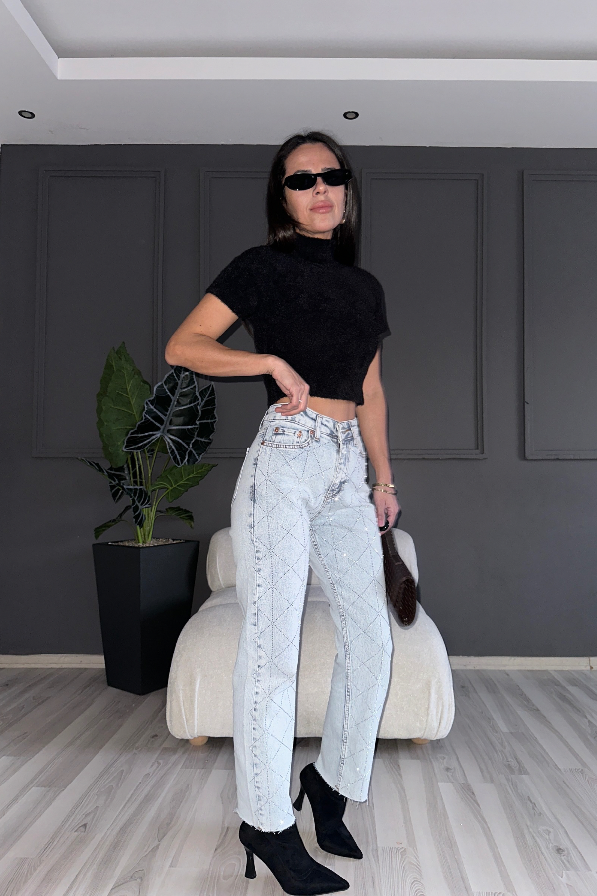 Asimetrik Işıltılı Straight Denim