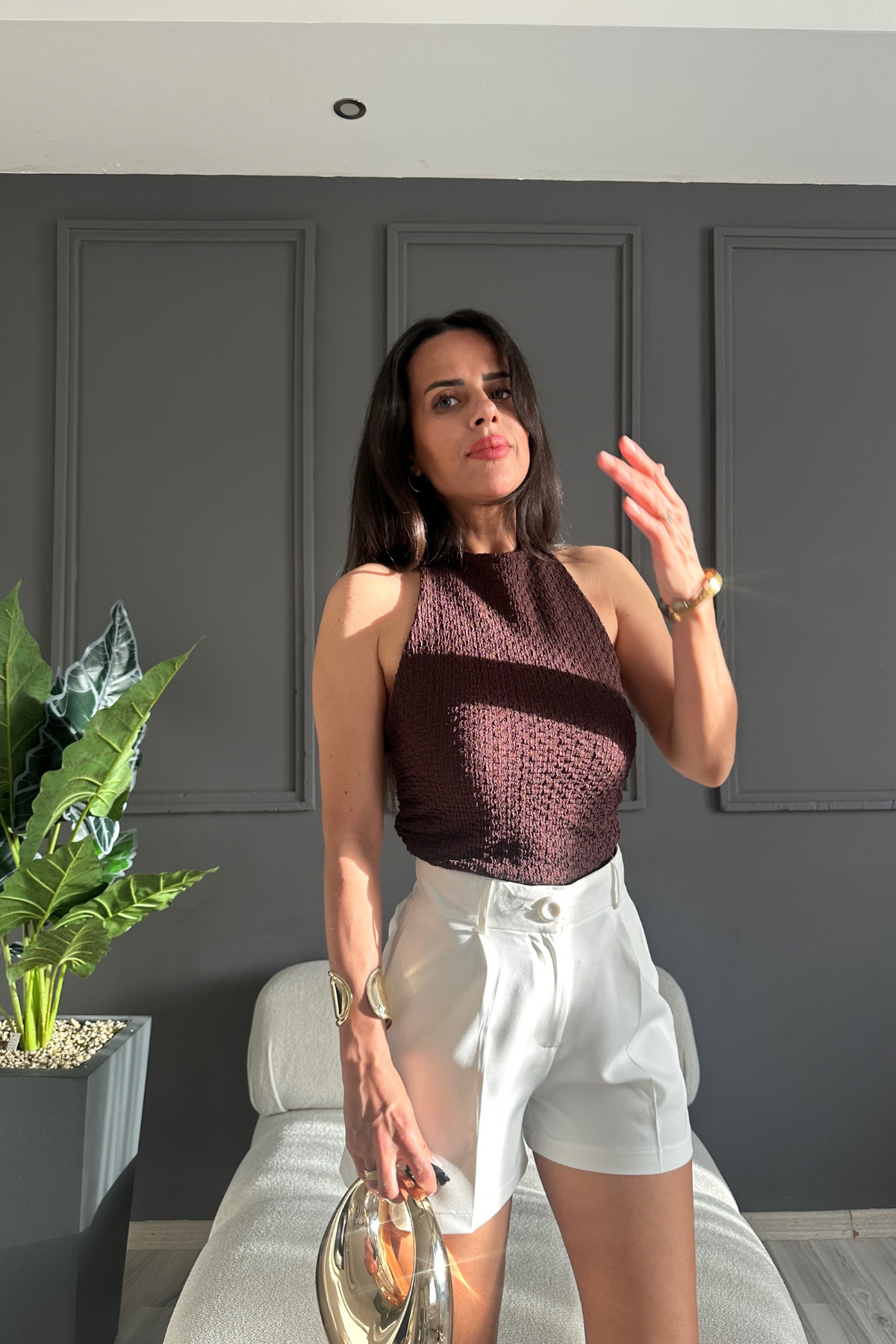 Kahve Ayarlamalı Sırtı Açık Bluz