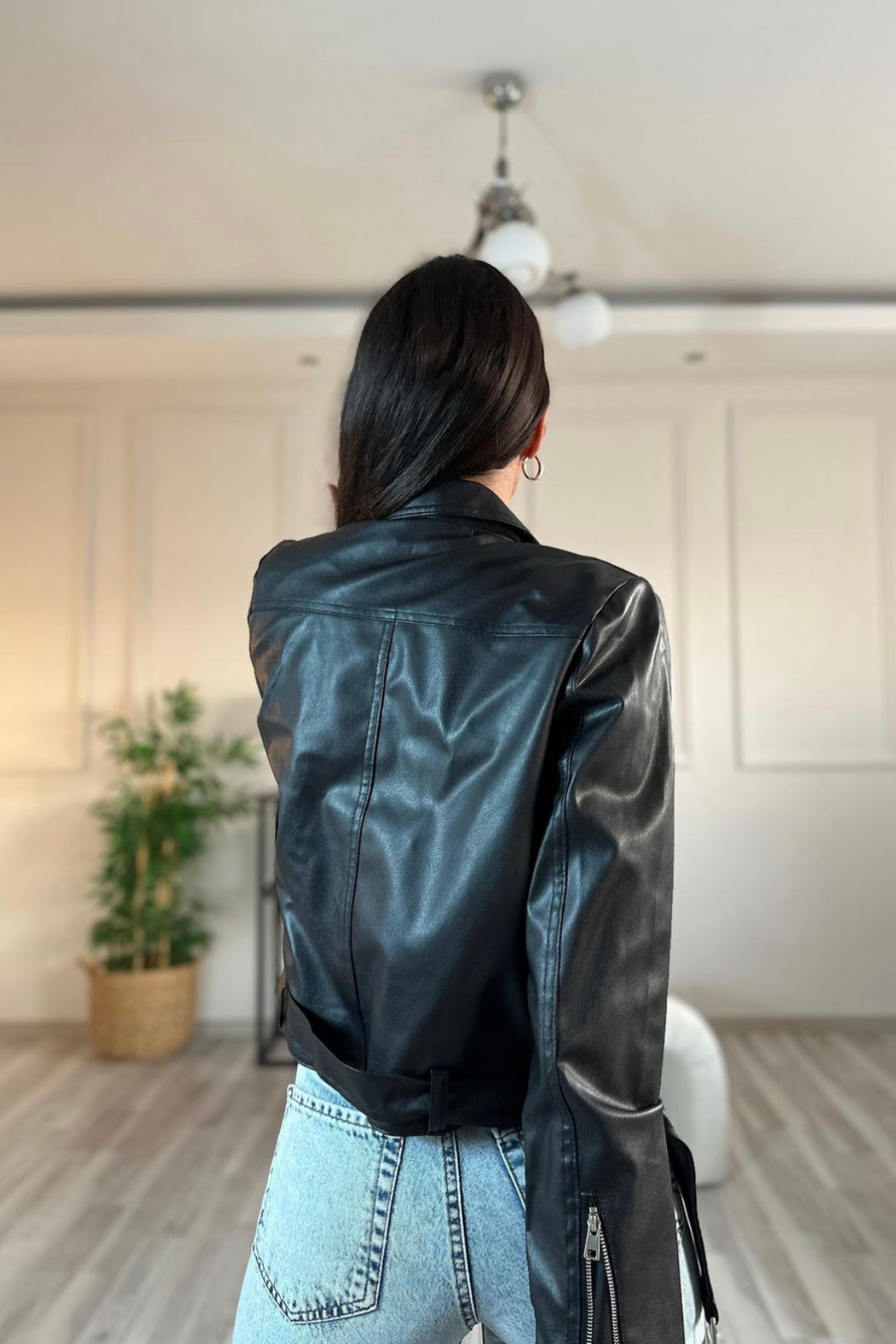 Kemerli Siyah Deri Ceket