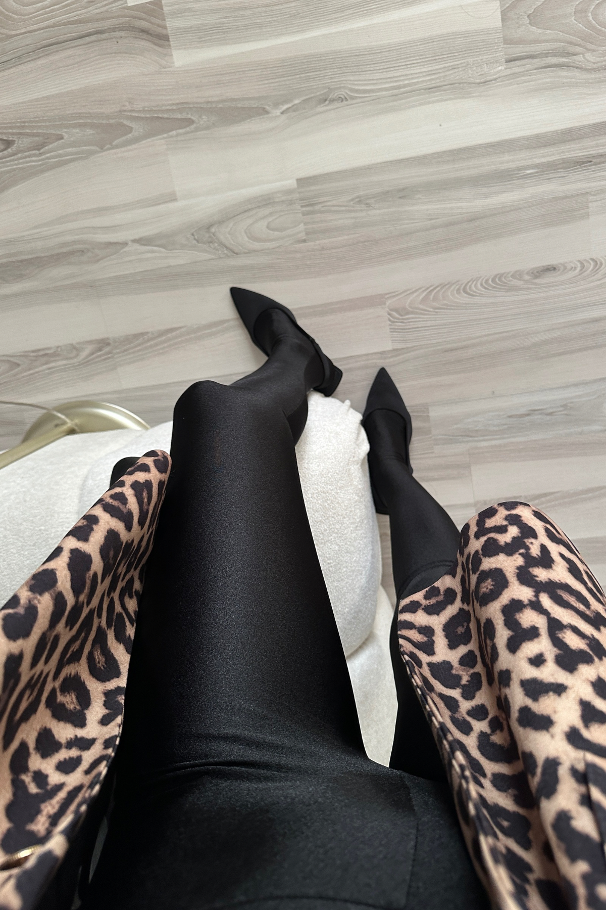 Parlak Siyah Çorap Tayt