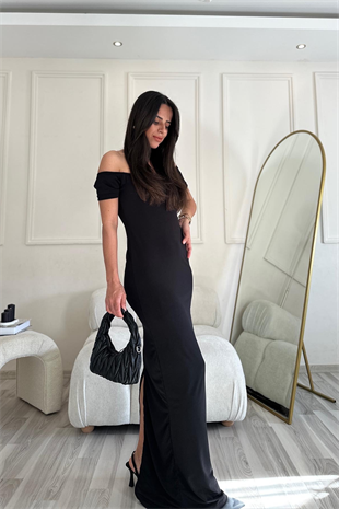 Arkası Yırtmaçlı Kayık Yaka Siyah Elbise