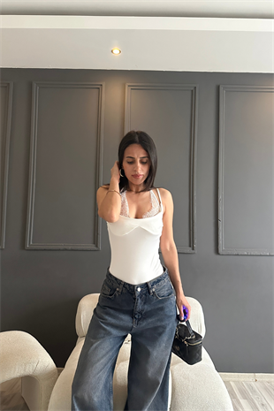 Beyaz Dantel Detay Bodysuit