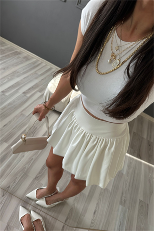 Beyaz Likralı Balon Şort Etek