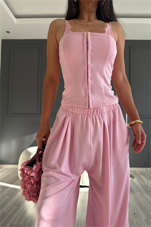 Pembe  Dantel Detaylı Askılı Modal Kumaş Takım