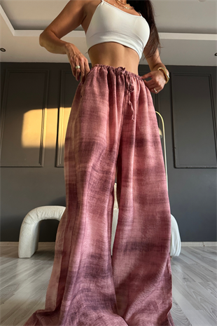 Pembe Dökümlü Bol Paça Pantolon