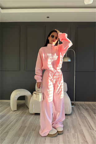Pembe Paraşüt Takım