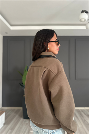 Yaka Deri Detay Astarlı Mont