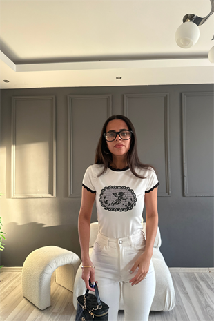 Yaka Kol Dantel Detay Beyaz Tshirt 