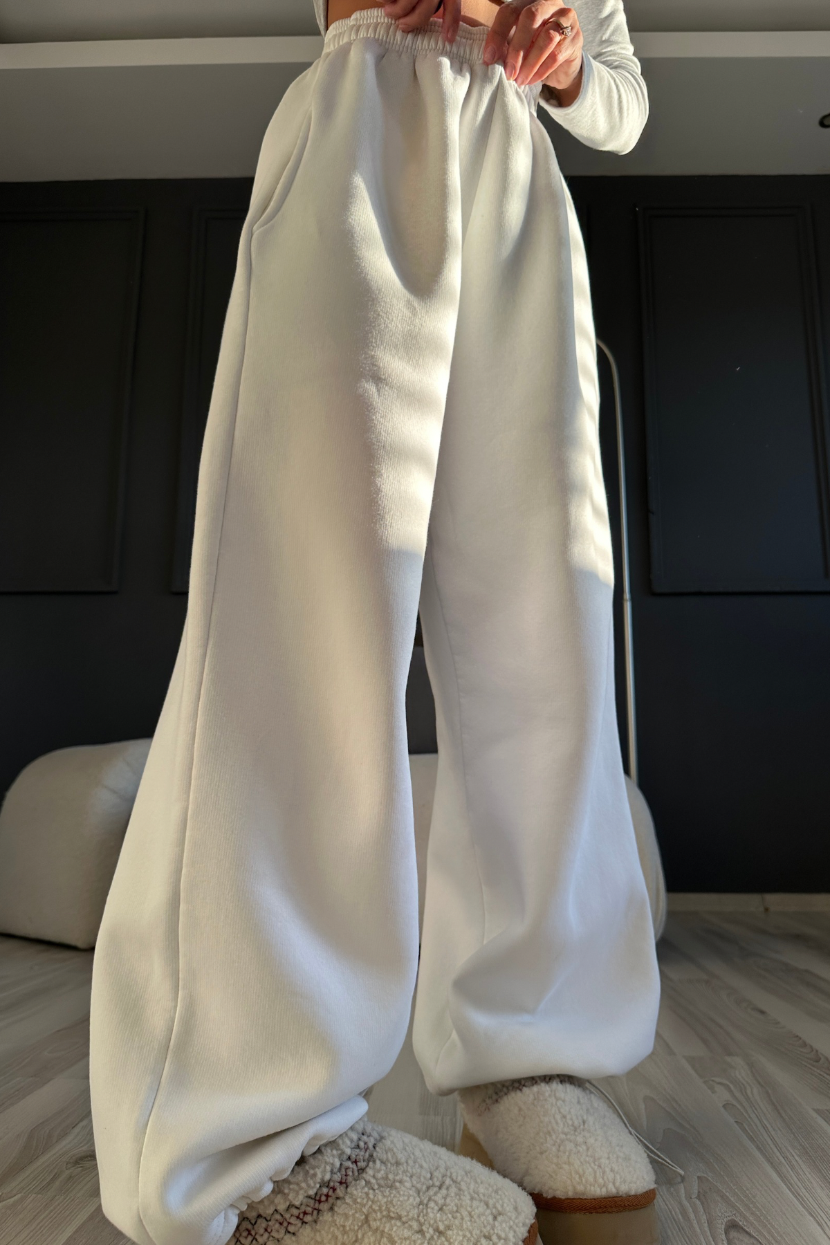 Beyaz Paça Ayarlamalı Balon Pantolon
