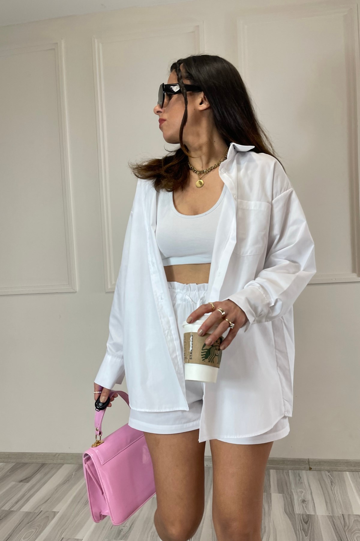 Beyaz Şort ve Gömlek Takım 