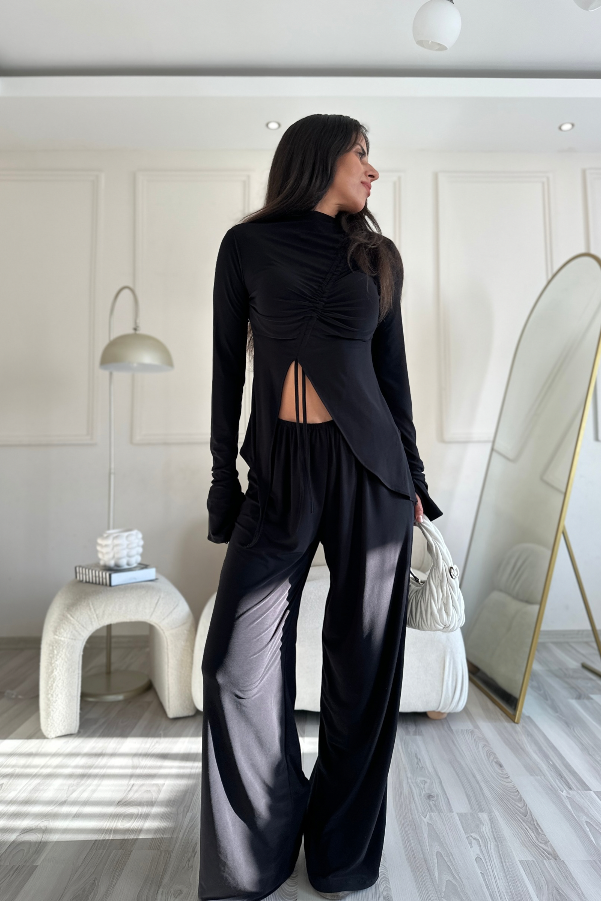Büzgülü Siyah Bluz Ve Pantolon Takım