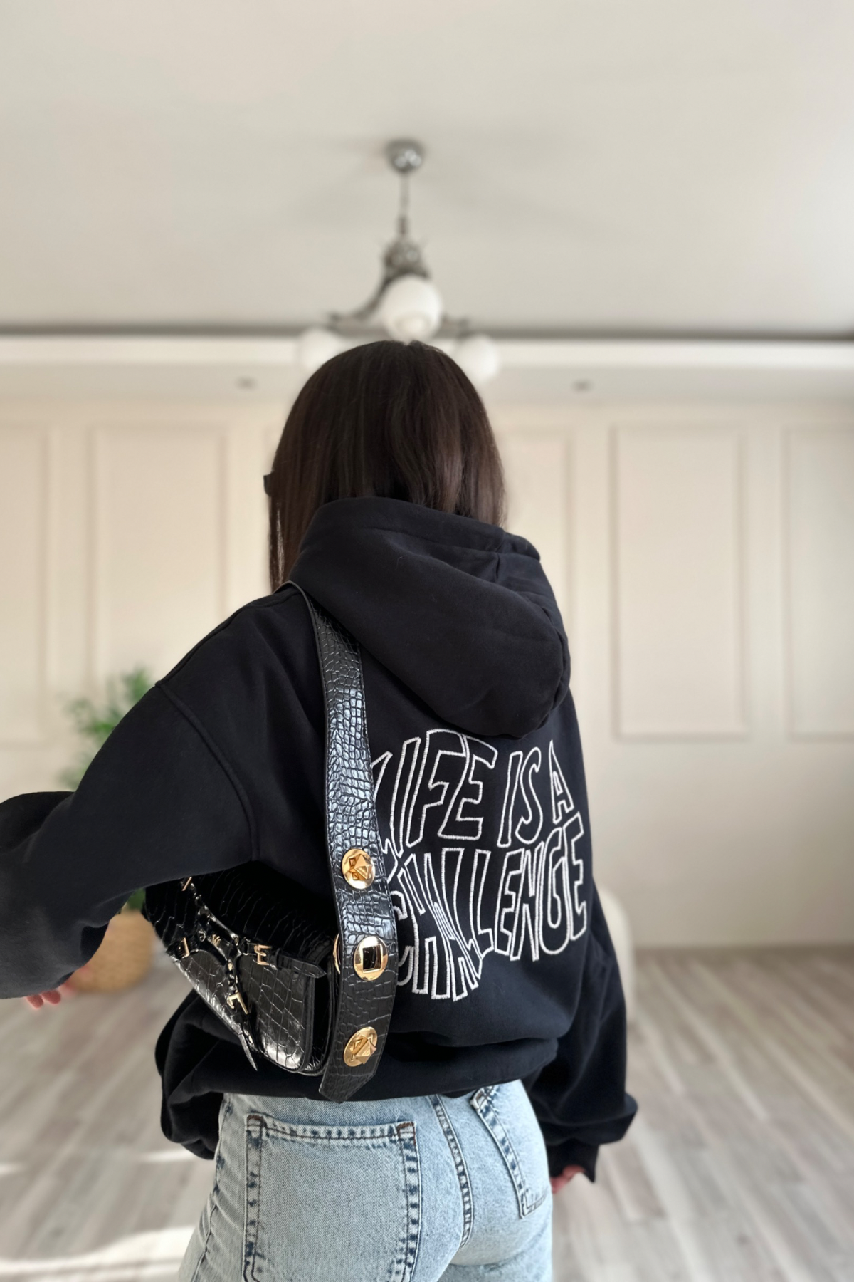 Life Is Ch Siyah Sweatshirt