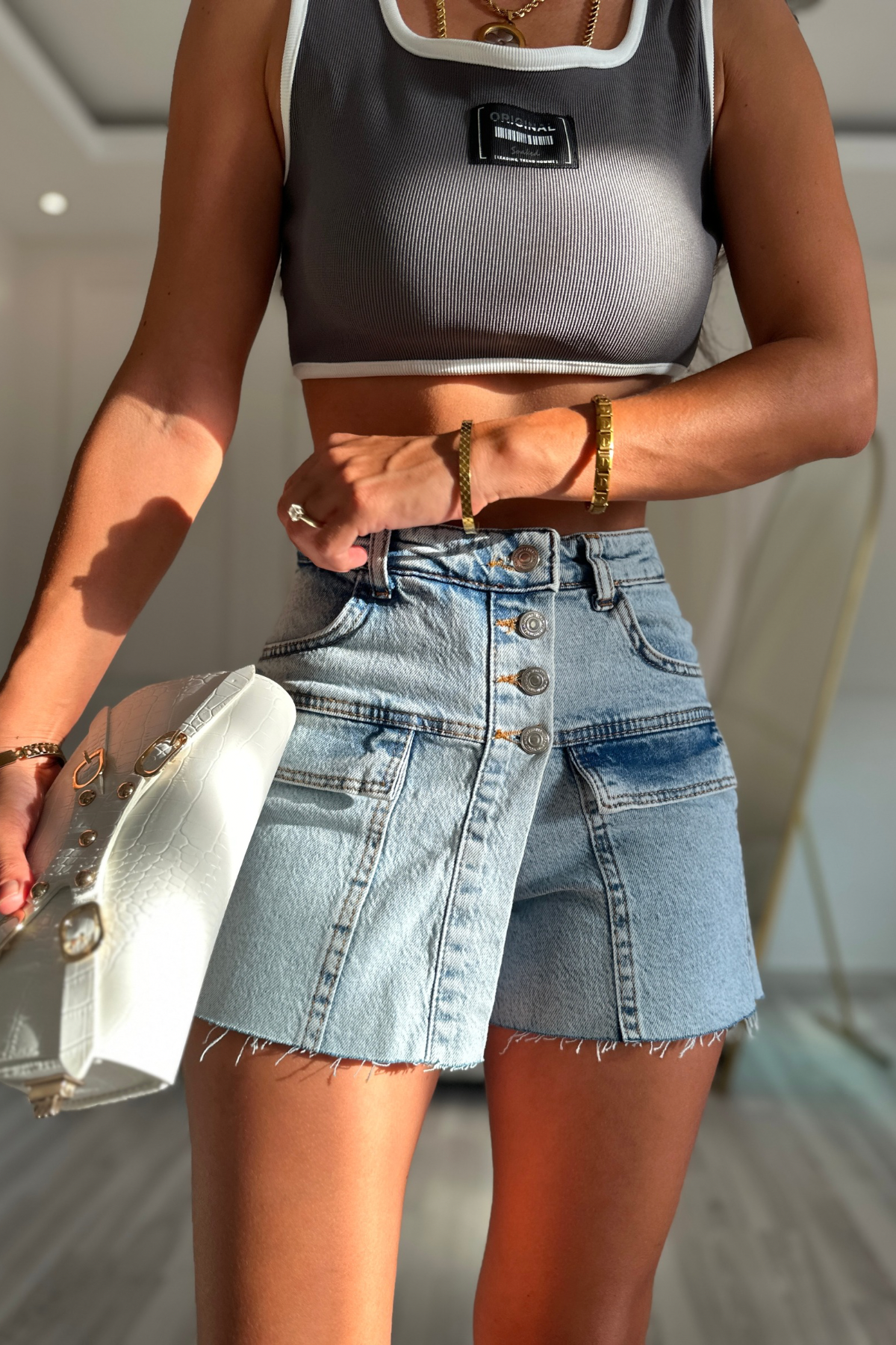 Light Blue Düğmeli Denim Şort