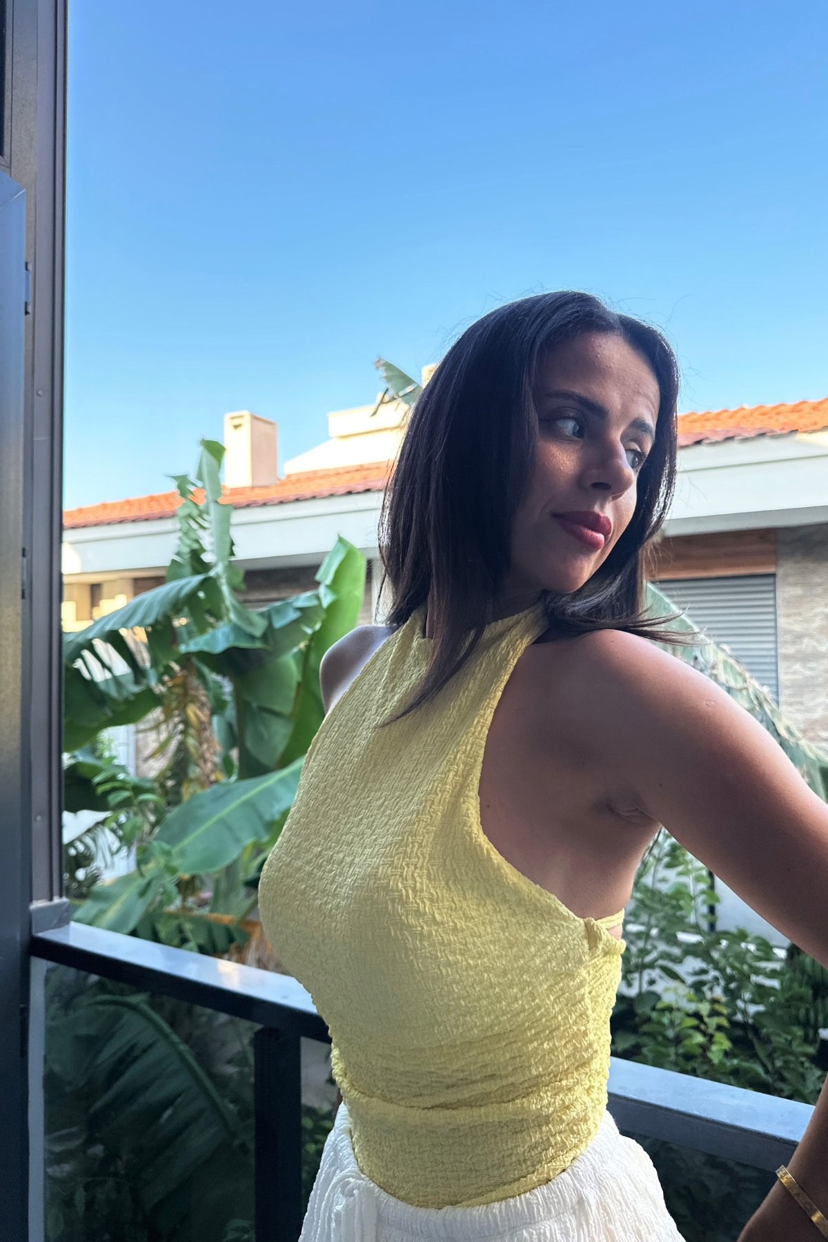 Sarı Ayarlamalı Sırtı Açık Bluz