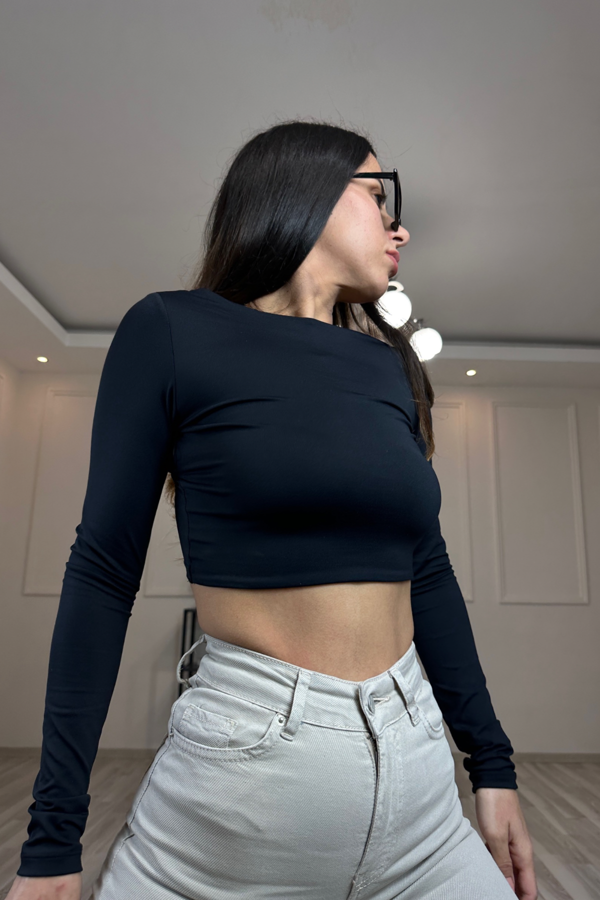Siyah Uzun Kollu Sırtı Açık Crop