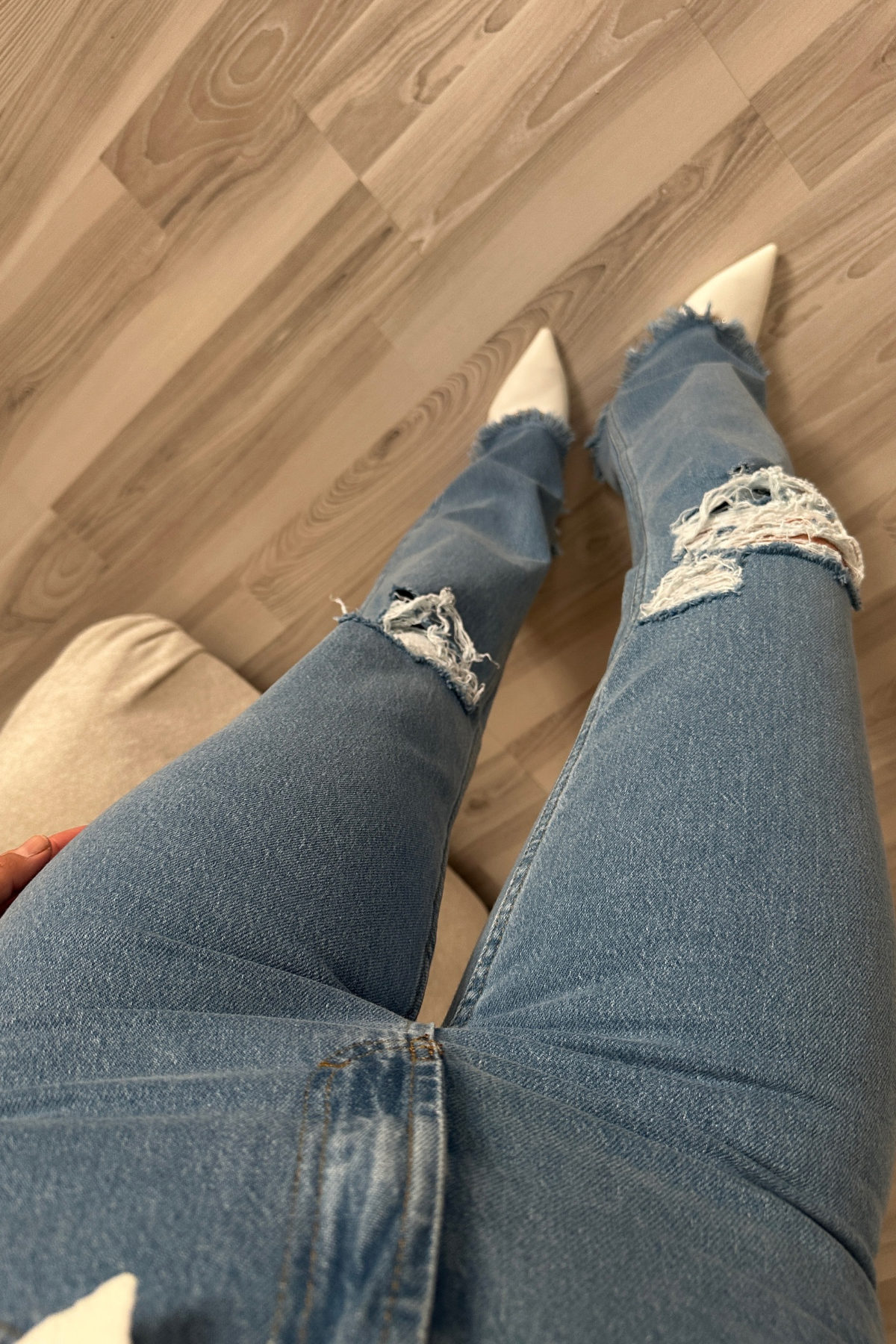 SO2206 Paça Püsküllü Diz Yırtıklı Likralı Jean