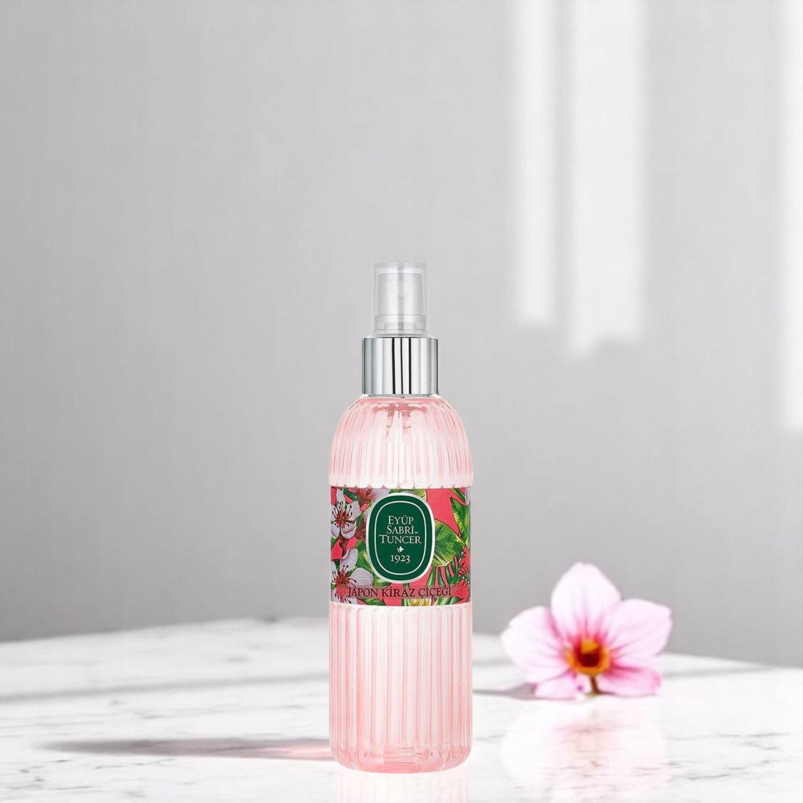 Eyüp Sabri Tuncer Japon Kiraz Çiçeği 150 ml Sprey Kolonya - Pet Şişe