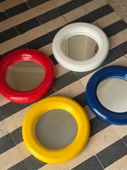 Simit Mirror