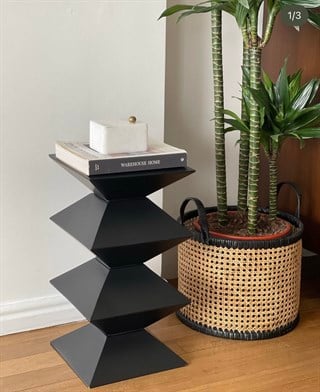 Takashi Table