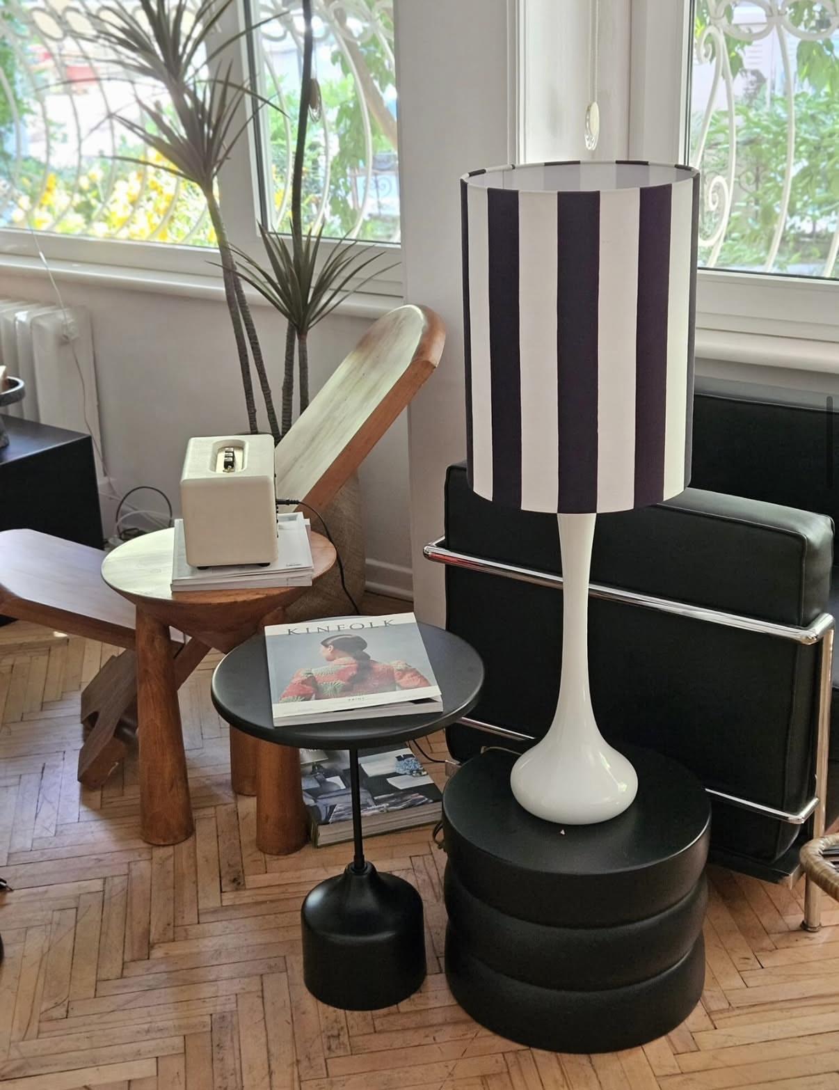 Bingo beyaz ahşap abajur 