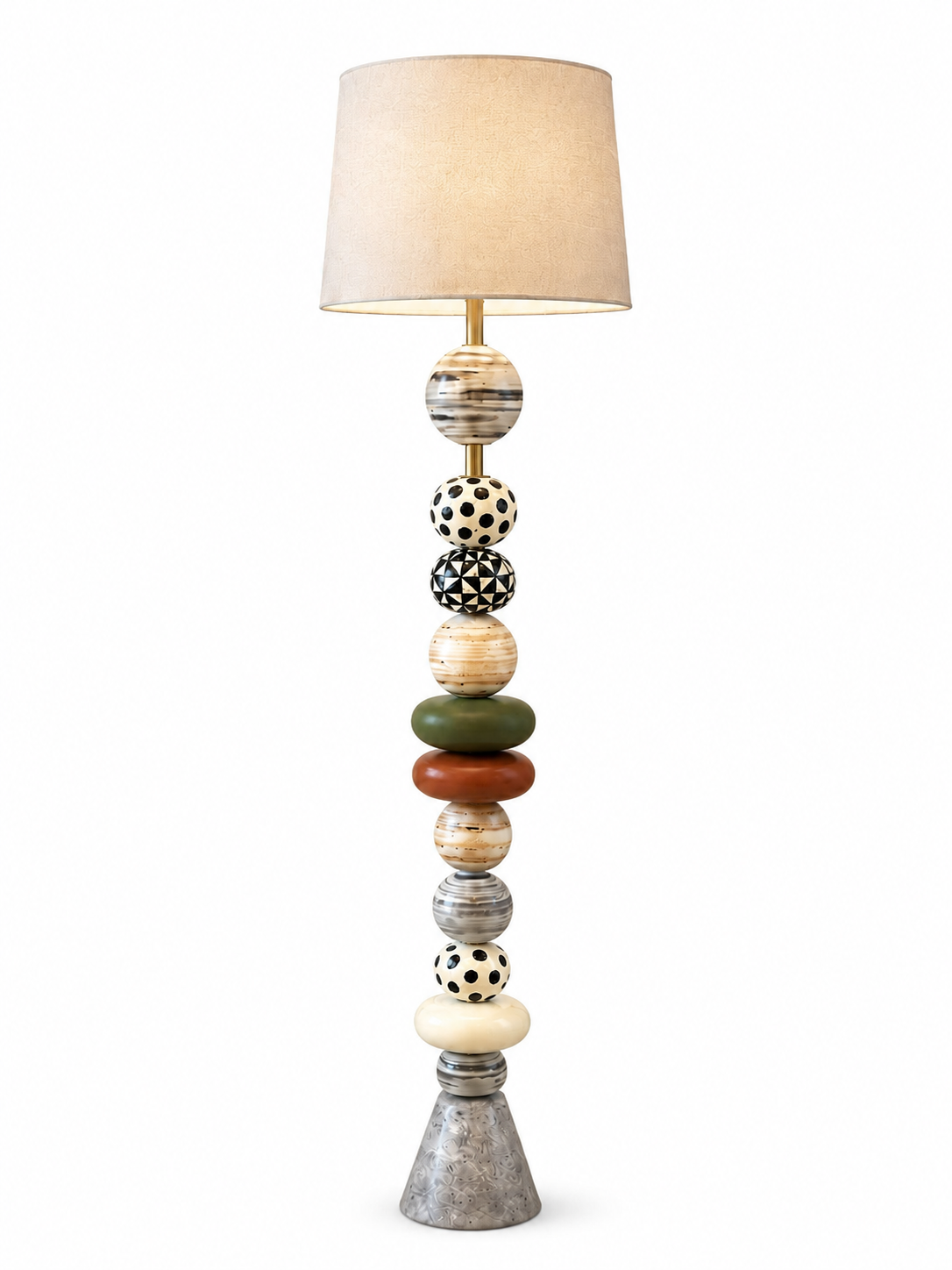 Manera el yapımı seramik ve ahşap totem Lambader