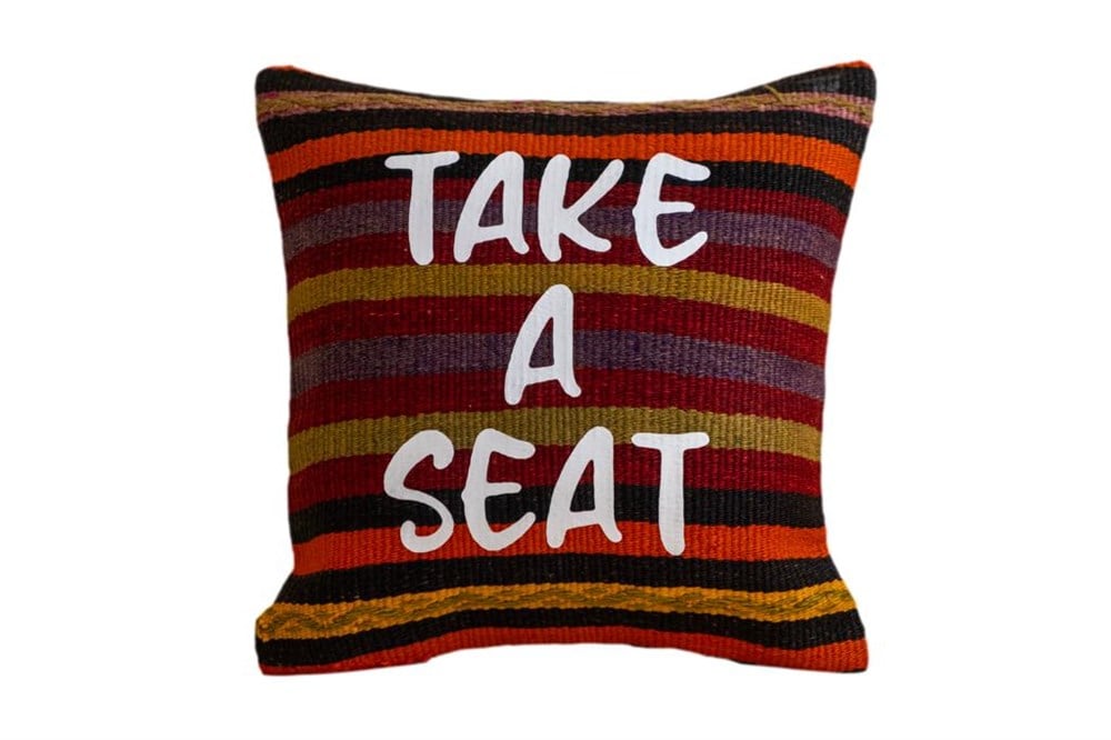 TAGS x TAPIS ''TAKE A SEAT'' kırlent