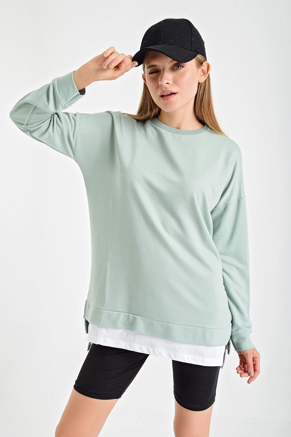 Eteği Çift Görünüm Detaylı Bisiklet Yaka Sweatshirt