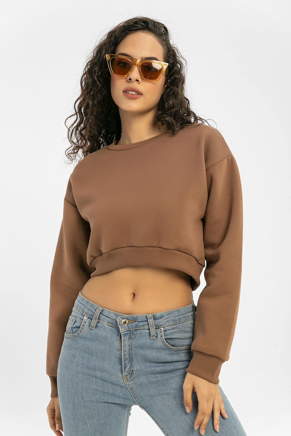 Kadın Bisiklet Yaka Üç İplik Kısa Sweatshirt