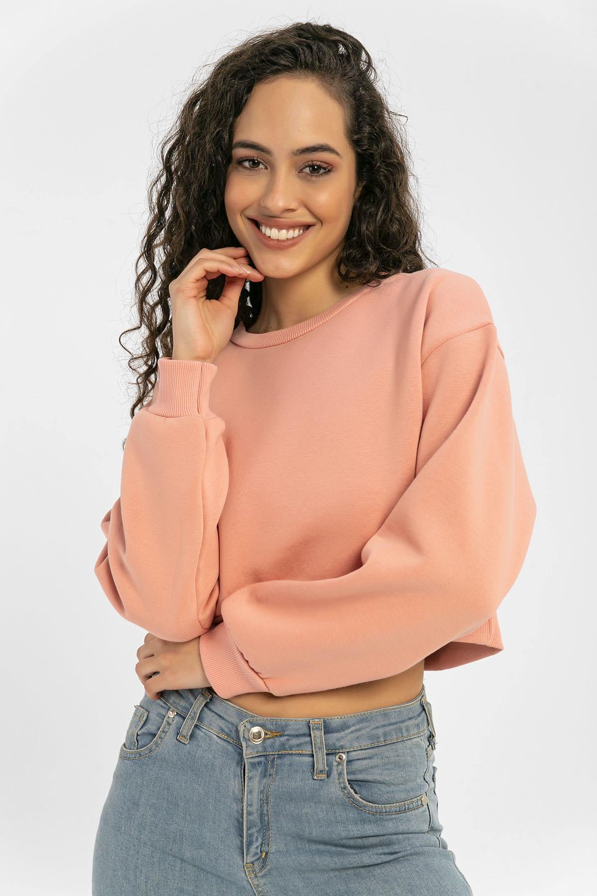 Kadın Bisiklet Yaka Üç İplik Kısa Sweatshirt
